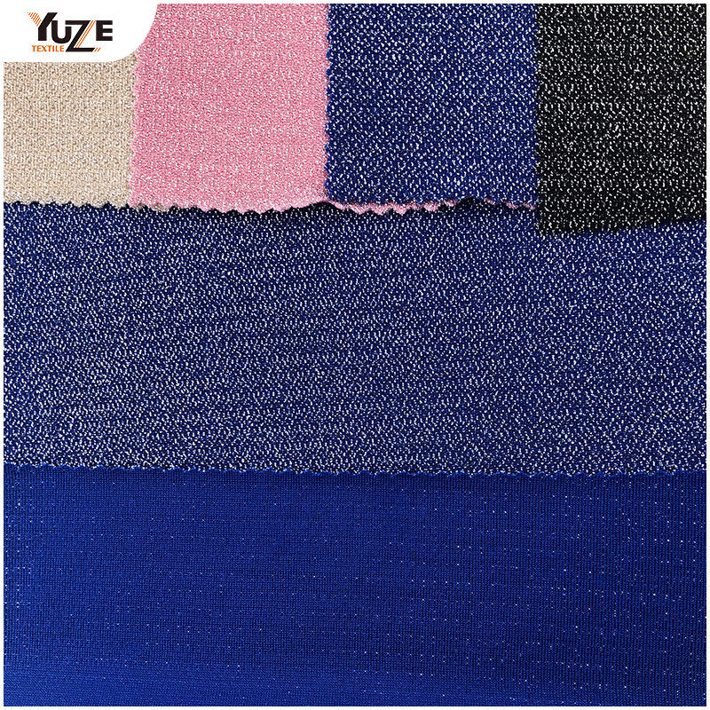 Quais são as mudanças de desempenho do tecido hacci após várias lavagens e uso?